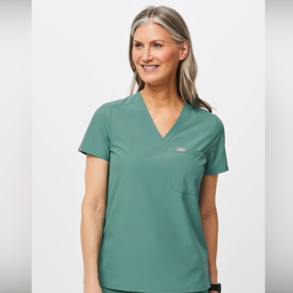 FIGS Catarina FIONx Scrubs
